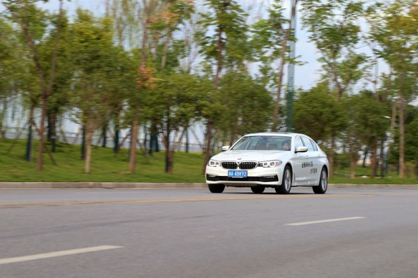 深度测评宝马528li,2018款宝马528li试驾视频