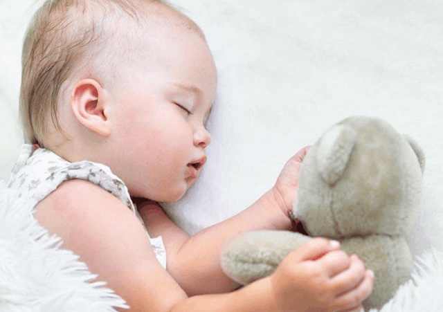 小孩感冒引发肺炎怎么治疗,儿童感冒引发肺炎怎么治