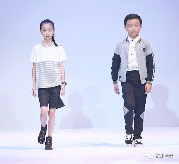 渝派精品服装,渝派系列服装