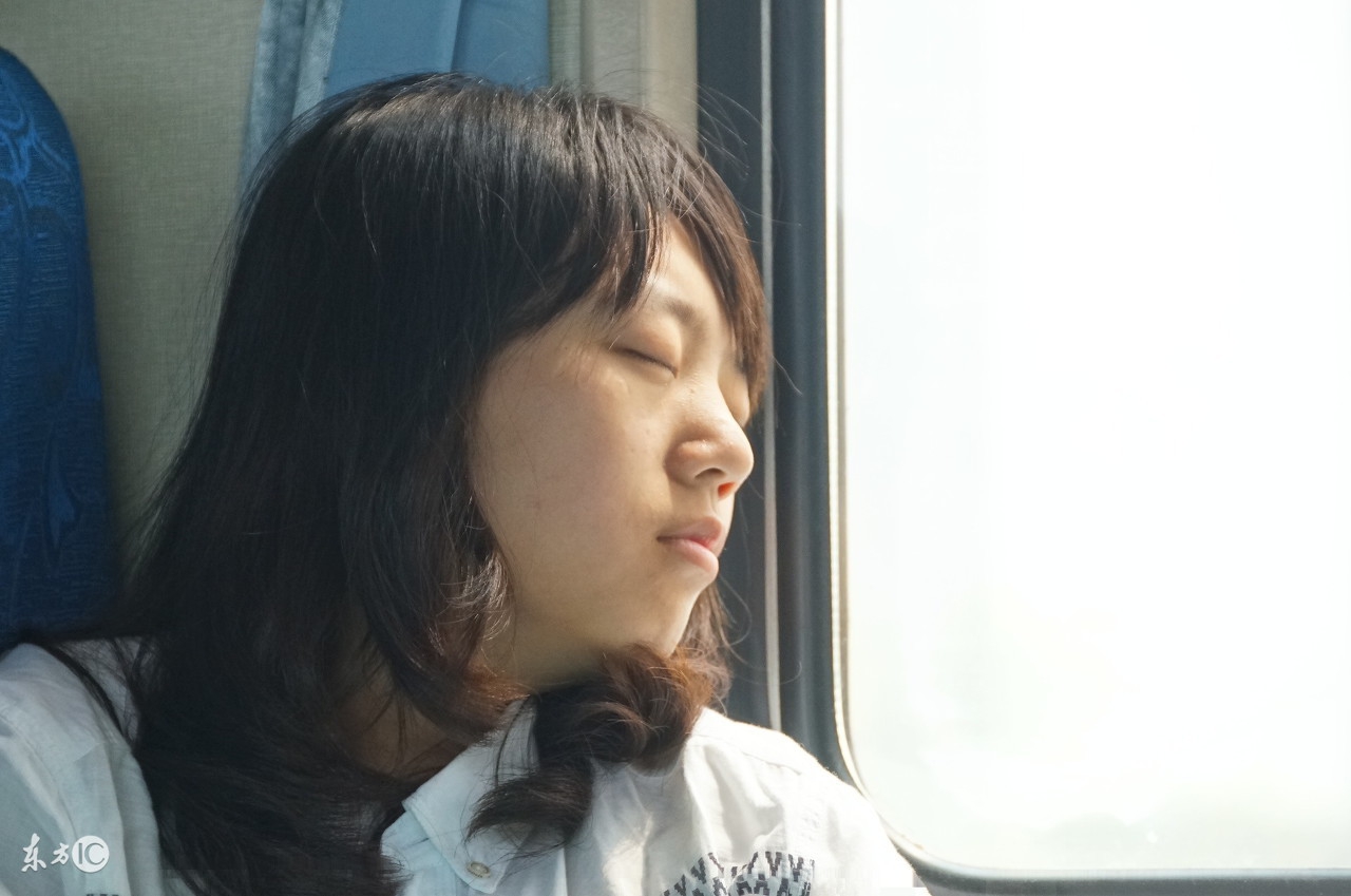 阿明总是上班打瞌睡不知如何是好，看看哪些疾病能引起嗜睡发生？