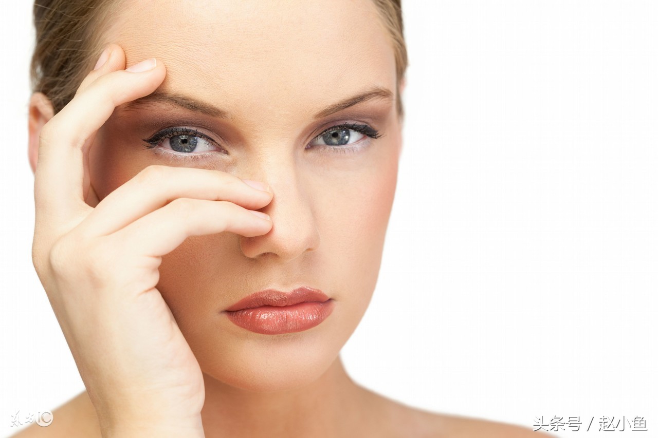 脸t区出油毛孔粗大,t区出油怎么处理