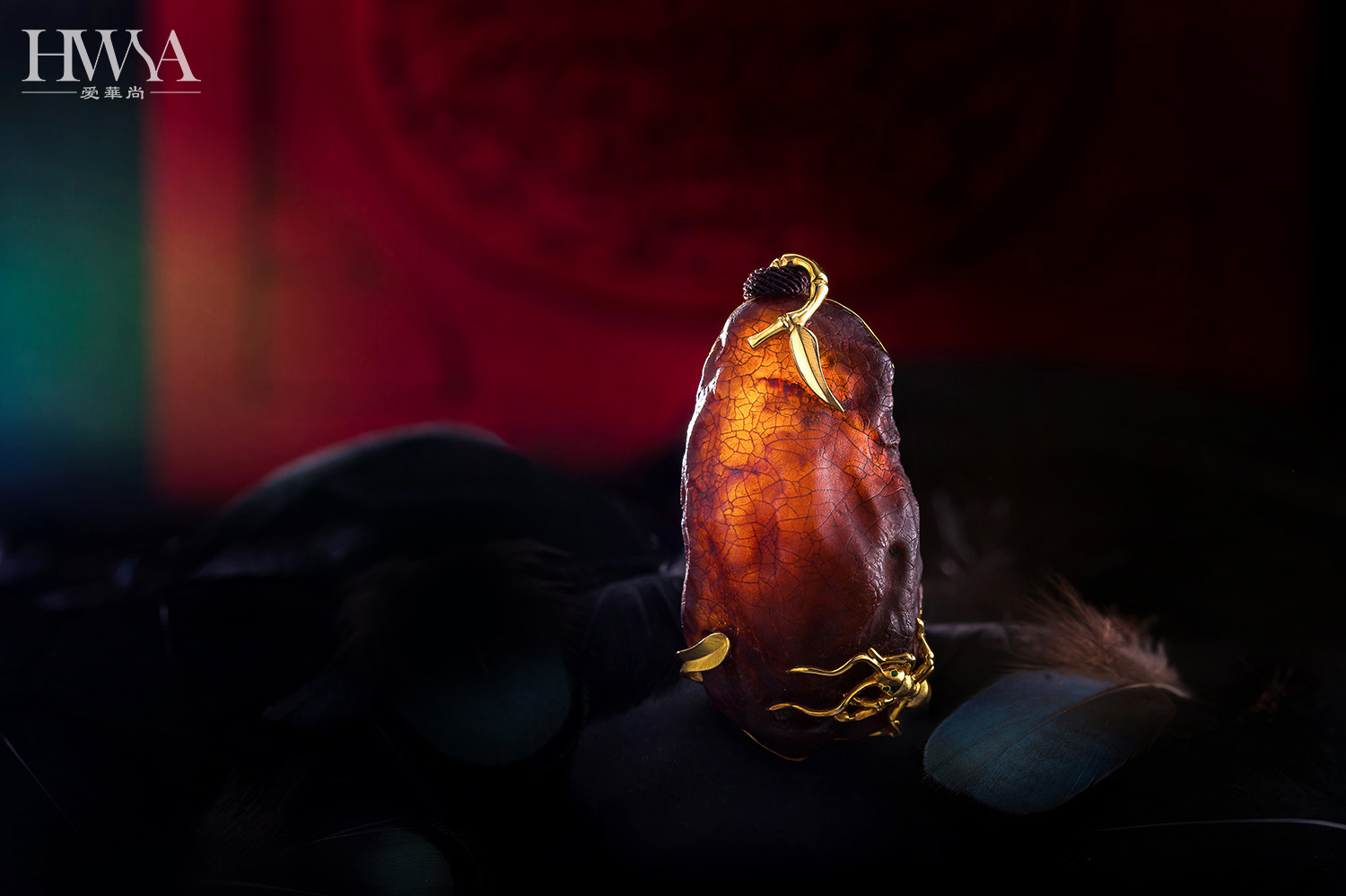 琥珀蜜蜡有什么作用与功效,琥珀与蜜蜡究竟有什么区别