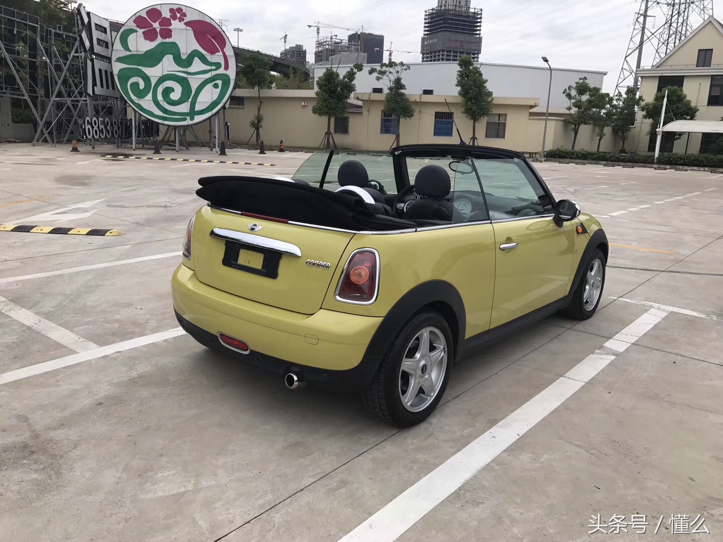 Erlang淘车仅2万多公里10年底Mini小敞篷