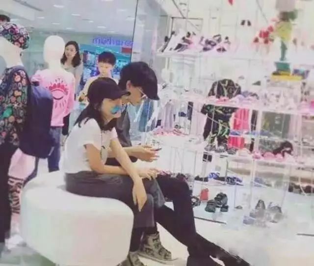 PS都拯救不了的蒋欣，这个部位竟让她立马瘦了20斤！