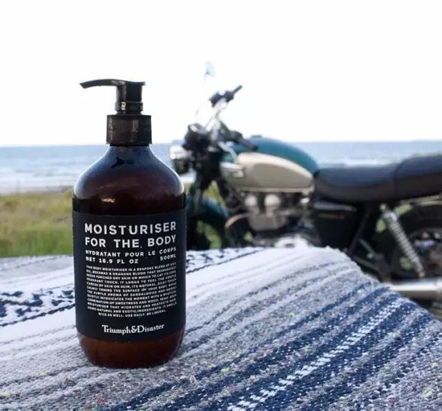 又土又丑却好用到爆的护肤品,别问我产品质量好不好文案