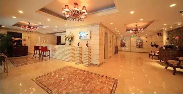 不敢往下看的酒店,深圳最不真实的酒店