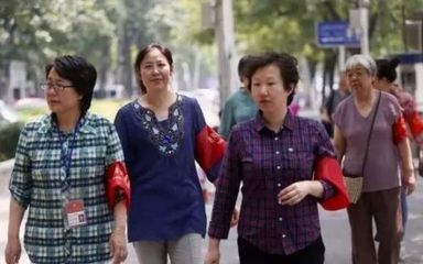 愚人节淘宝献大礼：海淀大妈来打假