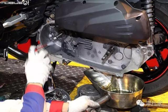 踏板摩托2万公里保养必要的项目,250踏板摩托保养