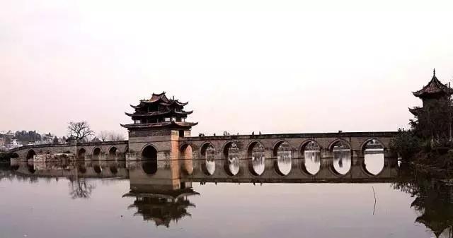 堵在路上别着急,堵在高速上不要慌