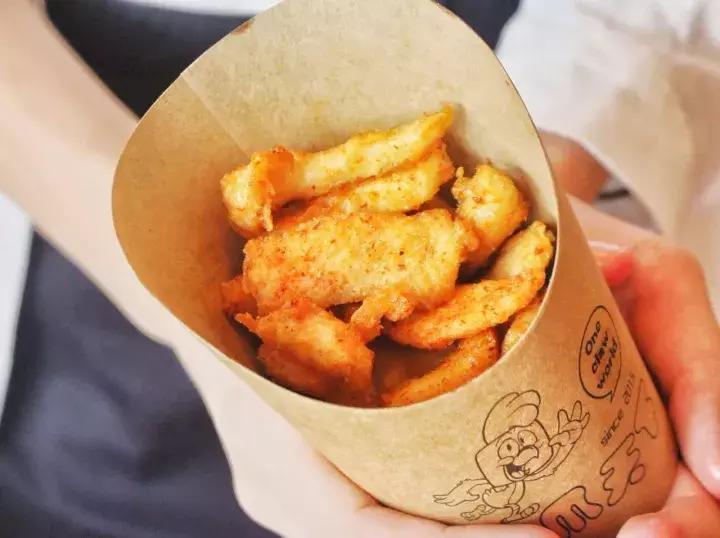 这家“鸡店”让小姑娘都梦魂萦绕,大放豪言要做南宁“爪爪”NO.1