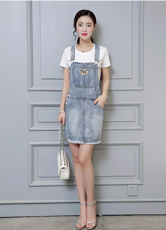 韩版牛仔背带裙的唯美格调，让你尽显女性之美