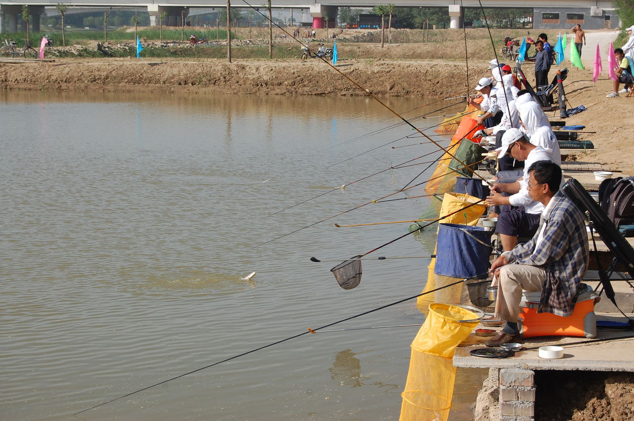 独钓静乐、群钓同乐、竞钓比乐，钓鱼的医疗保健