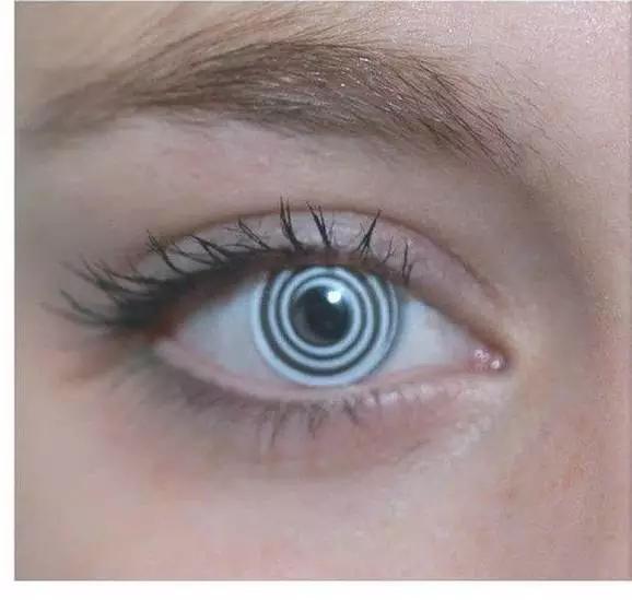 全世界奇葩美瞳,盘点那些奇葩美瞳