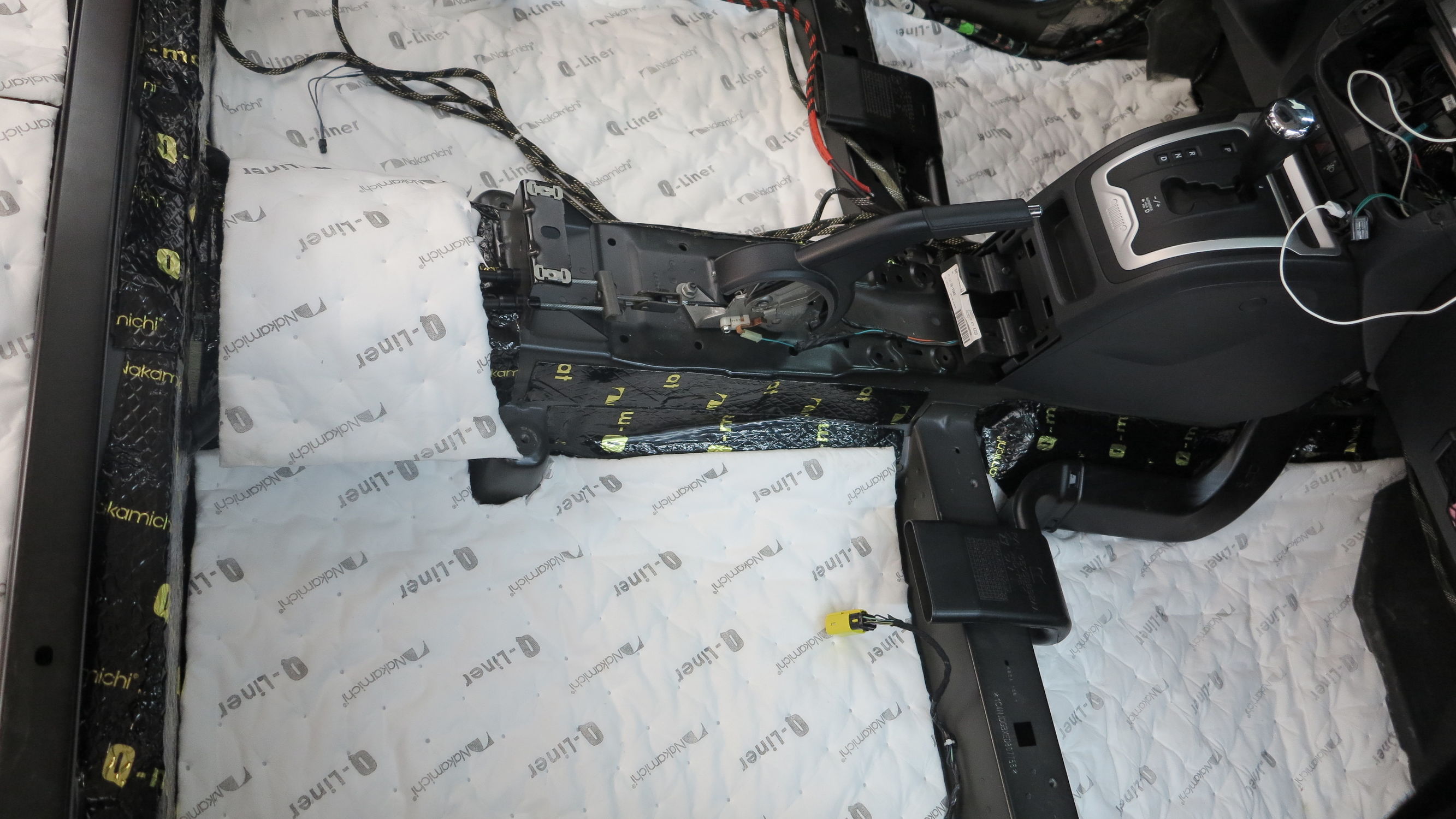 jeep指南者隔音测试,jeep指南者全车隔音多少钱