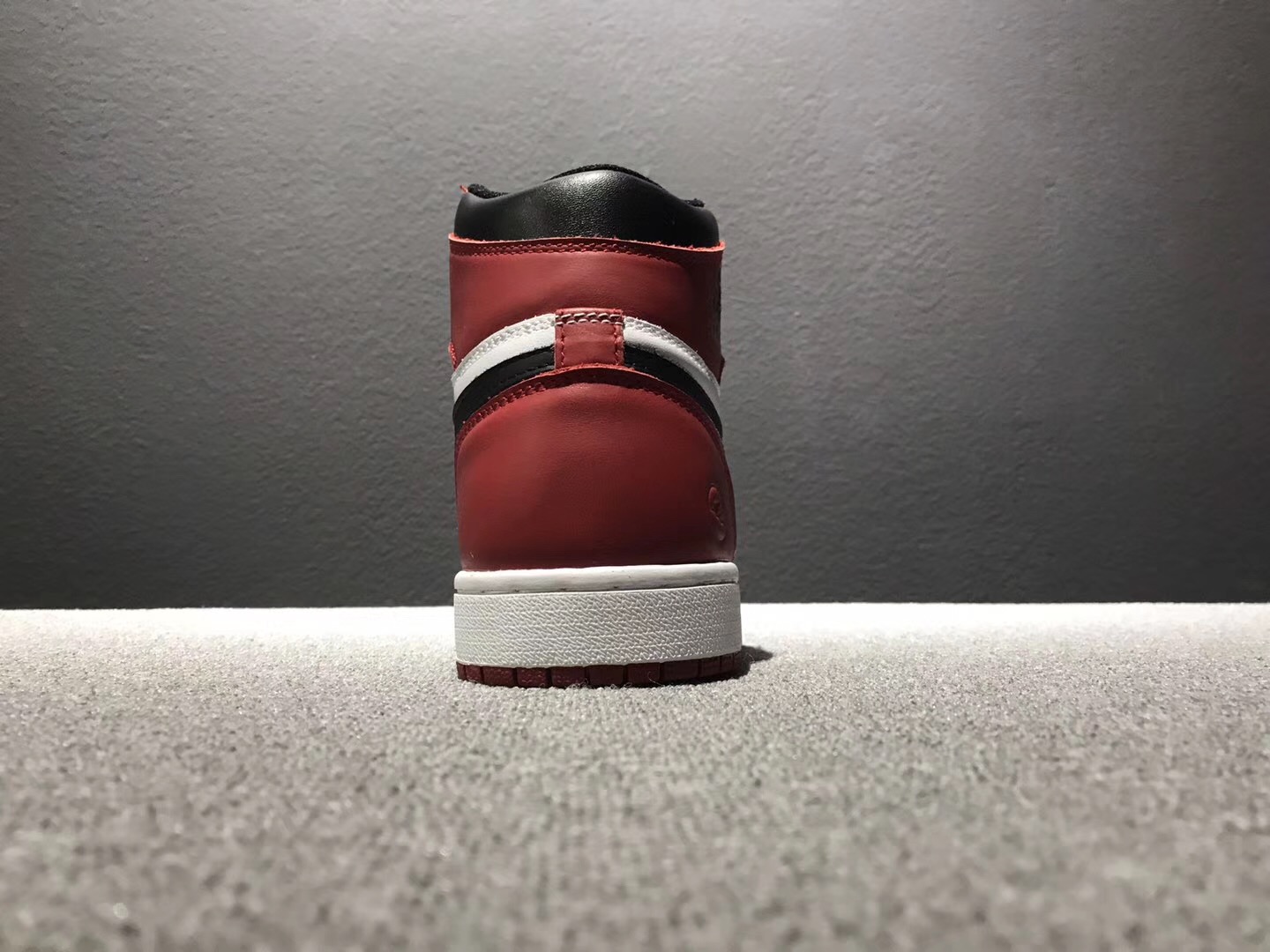 乔丹airjordan1黑红白,乔丹airjordanaj1