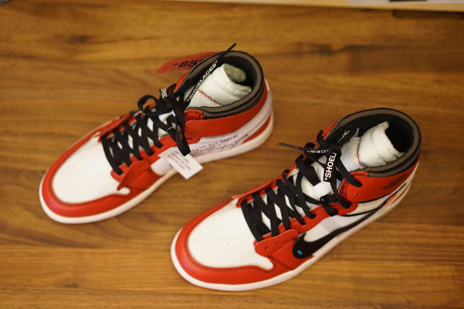 sneakershopping花了22万,为什么sneaker的鞋子这么贵