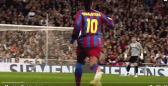 世界足坛史上十大巨星排名,国际足坛十佳球集锦