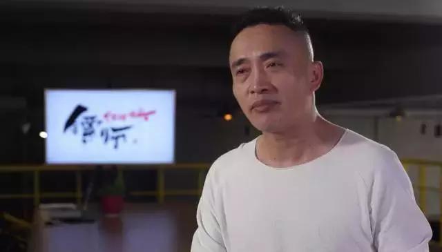 一只馒头成了网红1年开100家铺子，他带着馒头称霸中华美食界