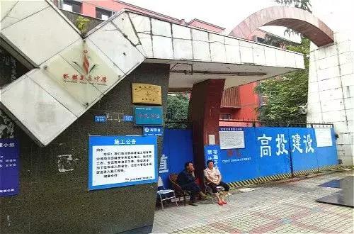 首付10万买精装套三带露台,全新精装套二首付19万