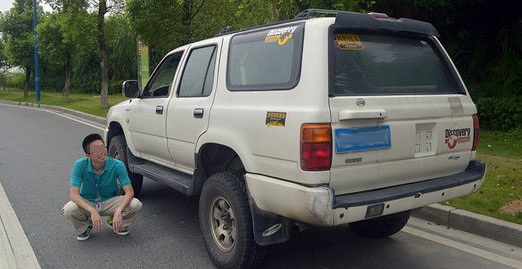 车没油了能不能加水,车子半路没油