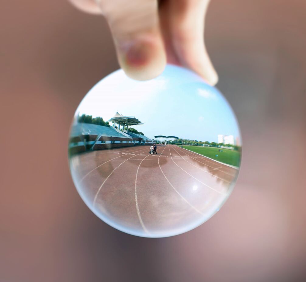 遇见︱有个给你的水晶球，吓了一跳，武汉竟有如此晶莹剔透的大学