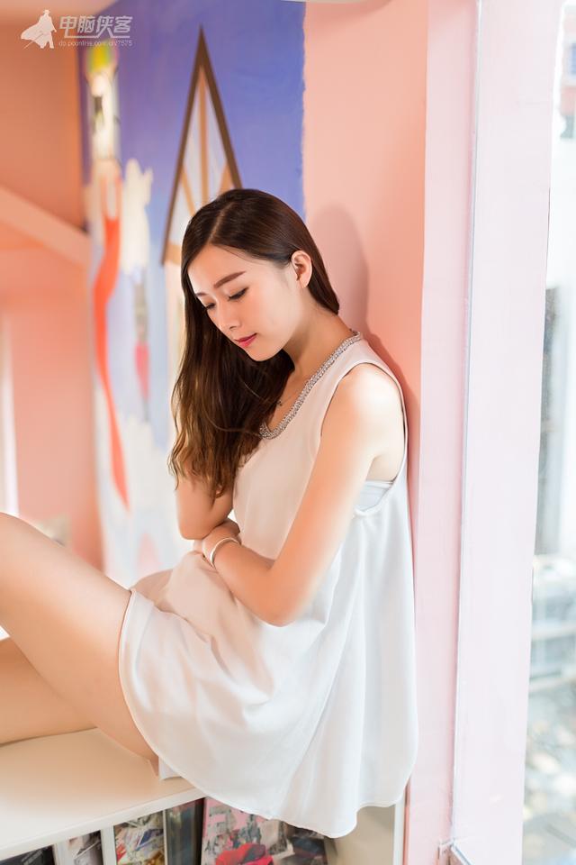 爱上一个相差十二岁的姐姐怎么办,爱上一个大七岁姐姐怎么办