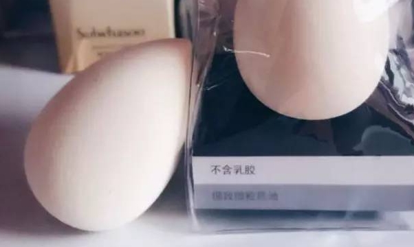 揭开护肤的秘密,瑕疵皮必学的无瑕底妆大法