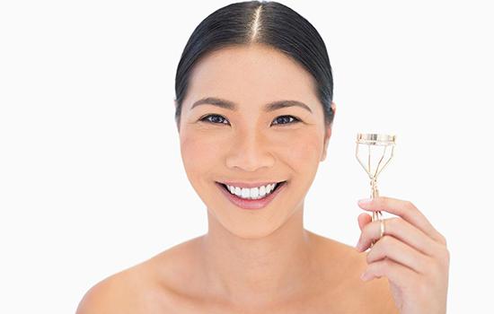 睫毛夹不翘怎么办,睫毛没有睫毛夹怎么夹翘