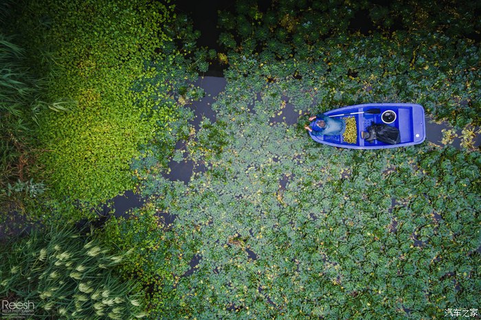 宝马X6,不谈性能如何!自驾遇上大雨还被拍成大片,颜值绝对够!