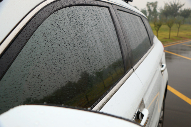 吉利博越车漆保养,博越镀膜挡风玻璃