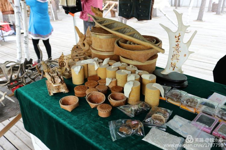 旅游、度假、休闲娱乐为一体的内蒙古根河市敖鲁古雅旅游度假村