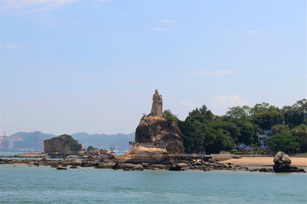 还有一座优美的小岛鼓浪屿,无敌景色厦大鼓浪屿