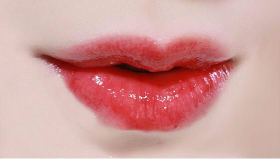 娇兰黄皮必入的口红,娇兰和ysl口红哪个好