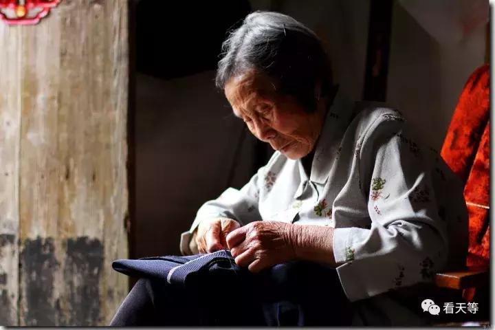 是什么让这些才华横溢的人心甘情愿留在天等，而不去大城市？