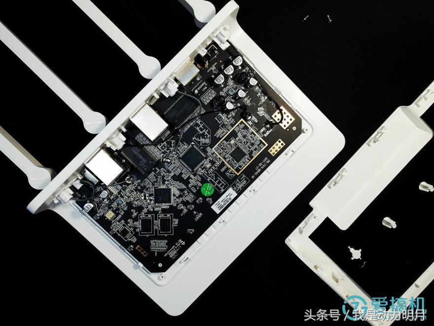 千兆路由器高颜值,最新千兆无线路由器测评