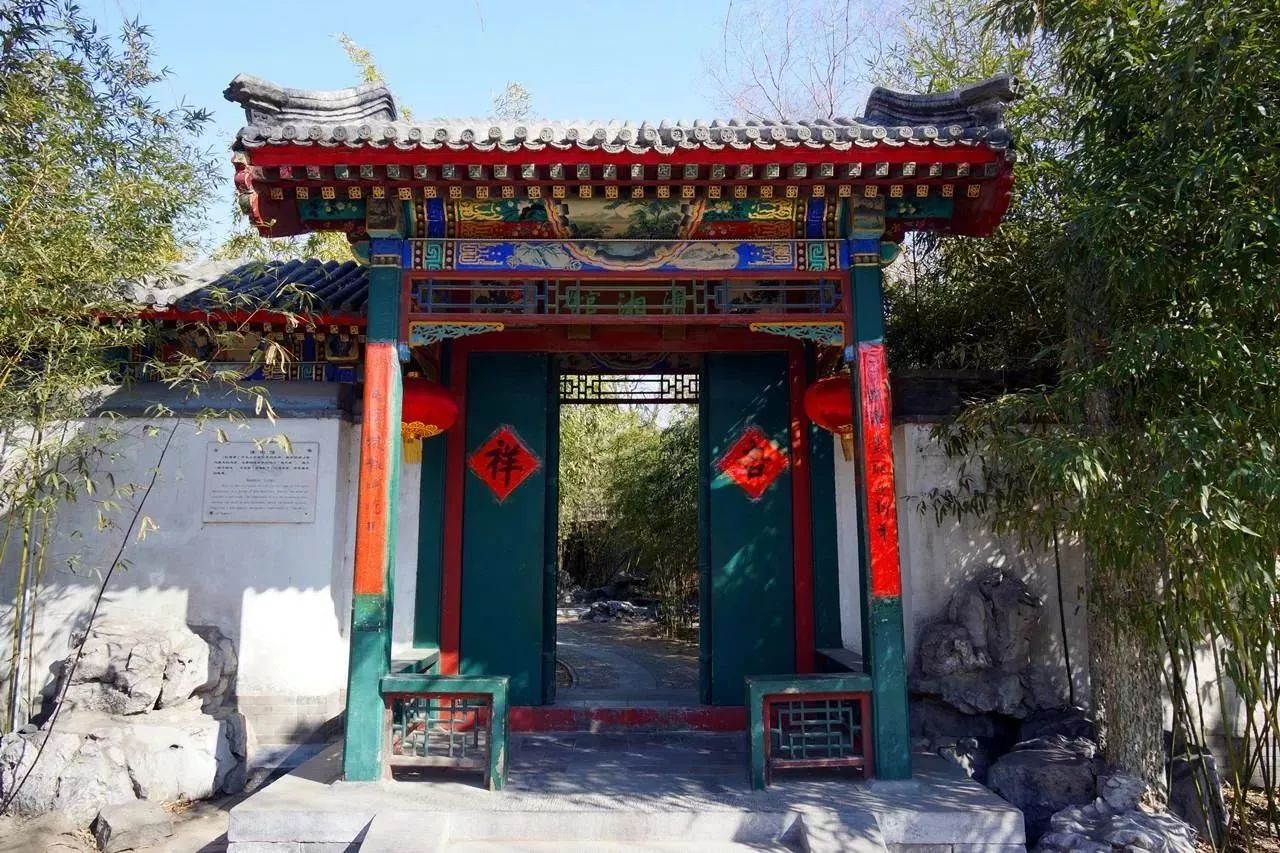 金光闪闪的右安门！