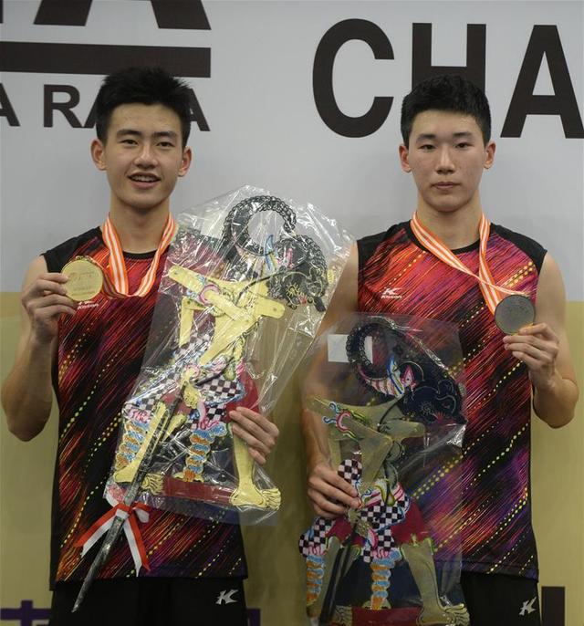 16岁张继科冲冠,张继科16年夺冠视频