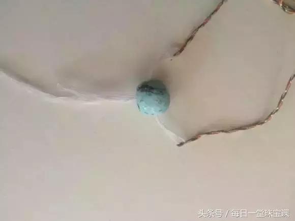 手串突然断掉是什么征兆,手串链子断了怎么换新的