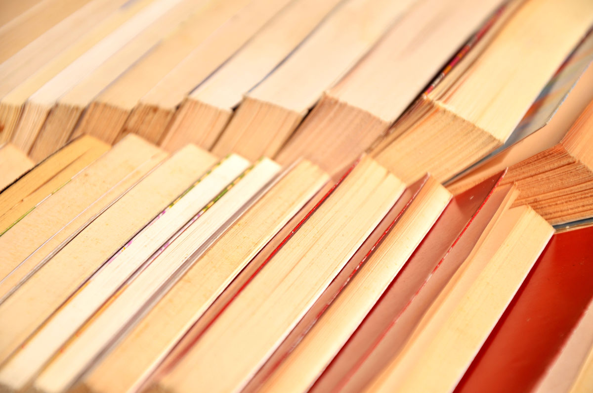 书发黄了还能恢复白吗,书放多久会发黄