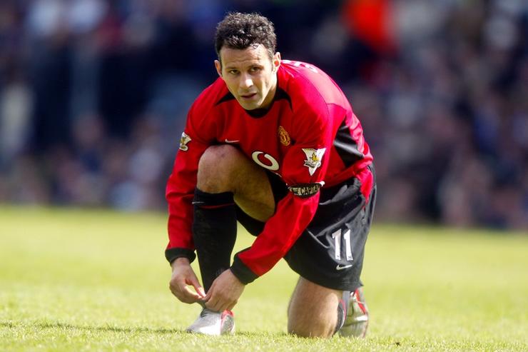 怎样才是一个足球队的队长,把球传给队长