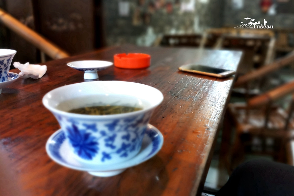 三星galaxyc8港版,三星galaxyc8像素