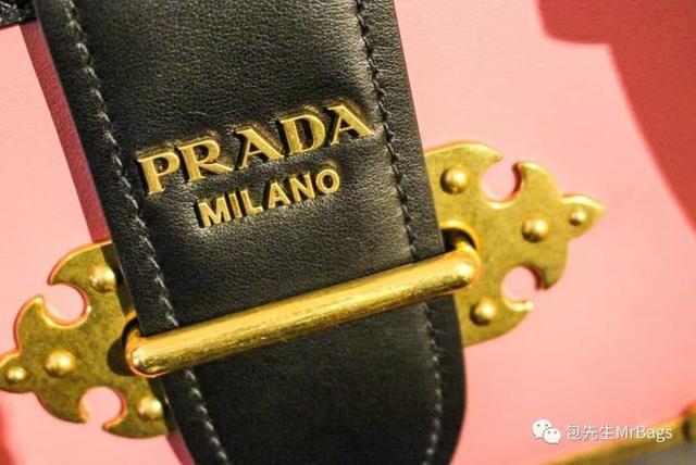 prada三合一小牌子,prada官方旗舰店包包