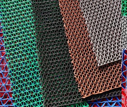 高层阳台雨棚下雨声音大怎么解决,楼上空调滴水雨棚噪音怎么处理