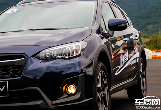 新一代subaruxv雪地,subaruxv跨界suv新体验