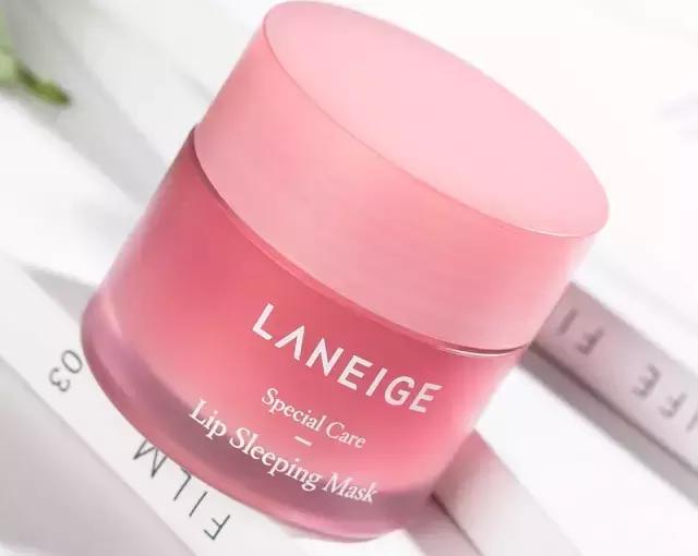 用TA一抹唇部就像打了玻尿酸！水光唇小心机有这么厉害？