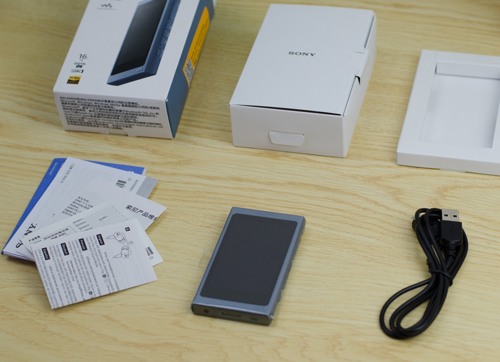 iPod已去，信仰不灭！索尼中端*放播**器值得买么？