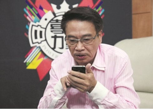 周星驰盖世豪侠节目,周星驰吴镇宇跑龙套