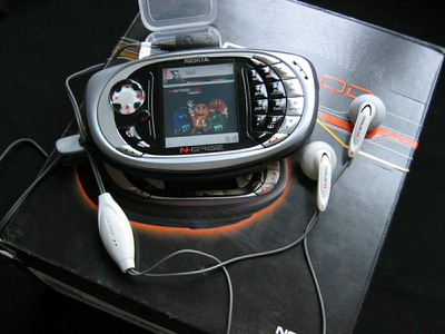 诺基亚n-gageqd能玩什么游戏,诺基亚n-gageqd开箱视频