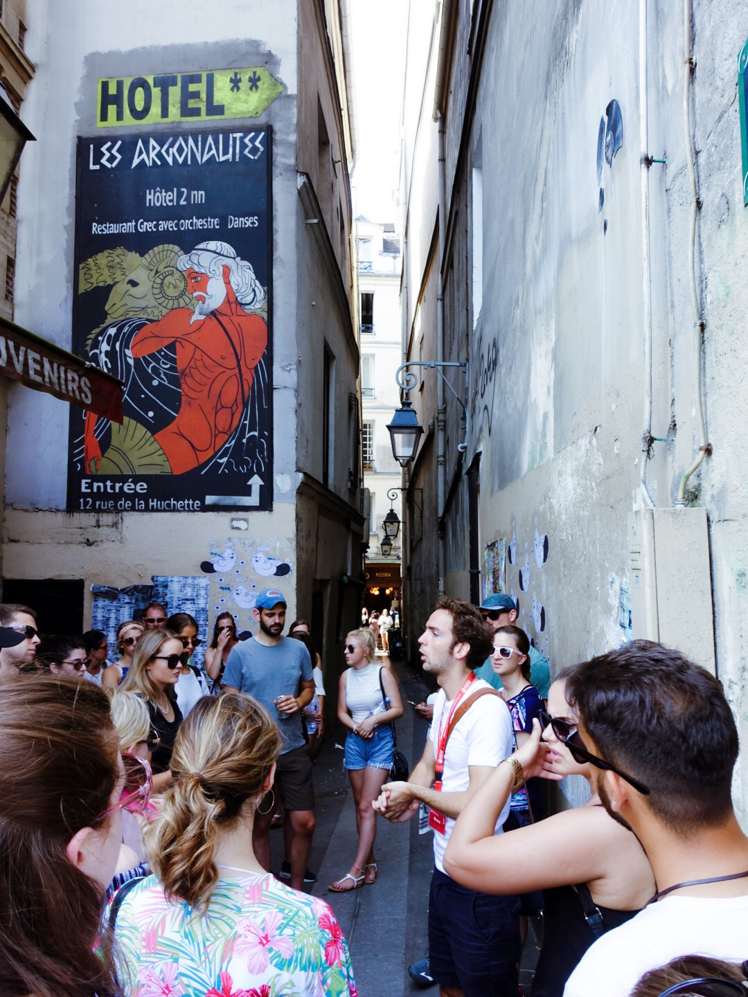 欧洲跟团游导游有什么套路 (欧洲导游收入)