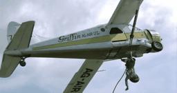 杂家小子元彪和谁演兄弟,杂家小子元彪拿金子换钱